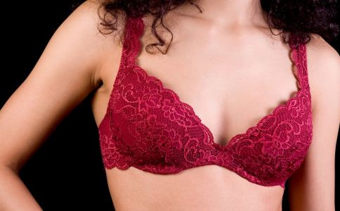 女人胸部怎么护理 七个方法防止衰老