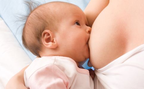 宝宝吃奶爱咬乳头怎么办 这些方法你要get到