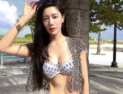 韩国美女性感图片：十大性感美女图片及简介