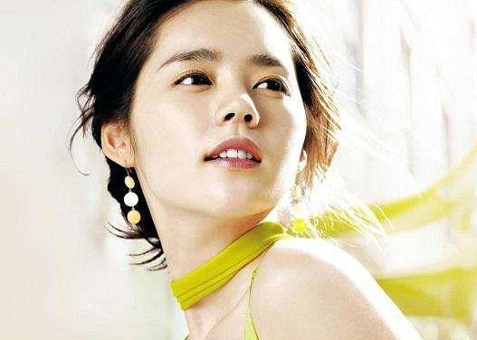 韩国美女性感图片：十大性感美女图片及简介