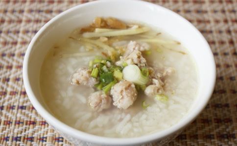 夏季手脚冰凉如何进补 进食羊肉是个好法子