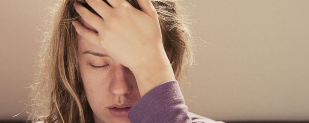 产后抑郁怎么引起 如何正确对抗抑郁症