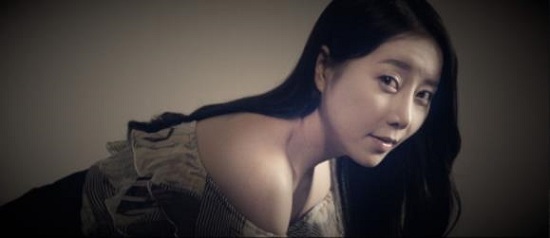 韩女星家暴男友被判刑 曾走红毯走光一夜而红