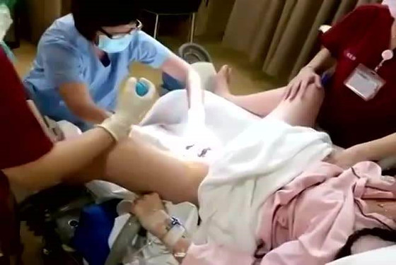 孕妇内检过程及图解 再尴尬难受也得忍