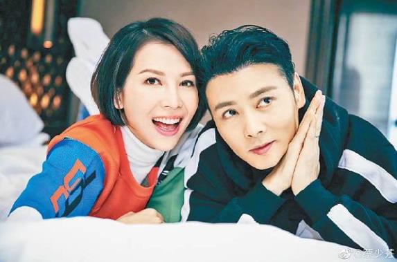 蔡少芬宣布三胎产子 张晋晒全家照儿子正面照曝光