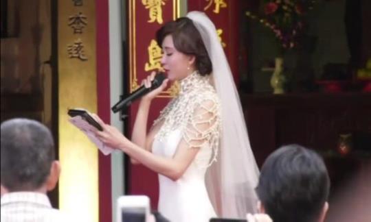 林志玲Akira封面上热搜了 这到底是怎么回事