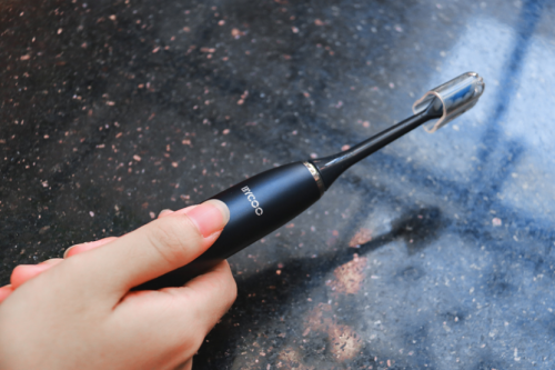 电动牙刷怎么选，BYCOO和飞利浦入门级哪款更值得入手