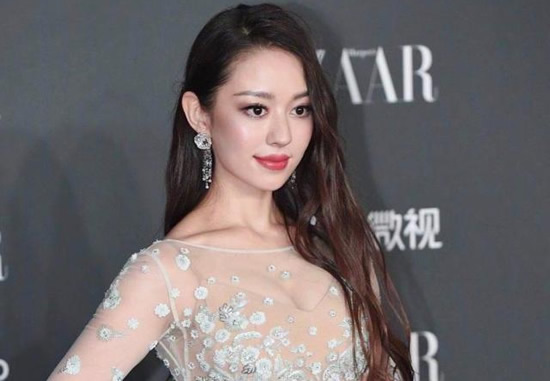 吉娜爱丽丝简介及家境：吉娜爱丽丝父母是做什么曝光