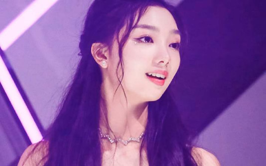 李紫婷是泰国人吗：李紫婷个人资料及照片身材真好