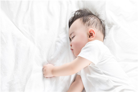 小孩烂嘴角有妙招 小孩子烂嘴角怎么办