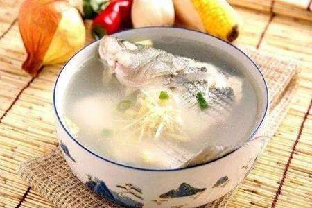 清蒸鲈鱼的做法,宝宝辅食添加这样做方便又营养