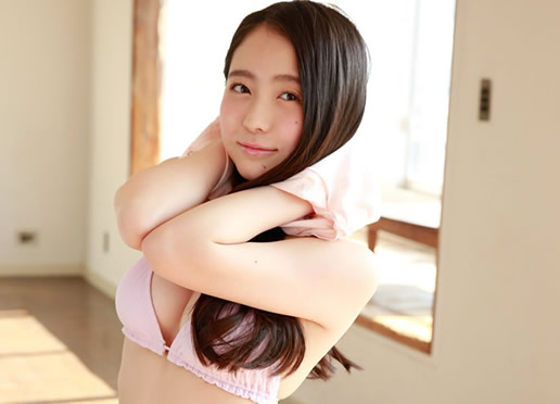 女孩什么时候穿文胸比较好:女孩发育期间穿什么内衣