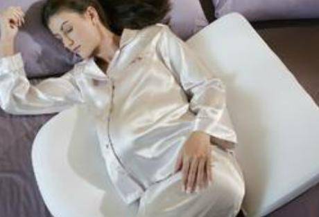 怀孕初期症状出现怕热 如何缓解孕妇怕热现象