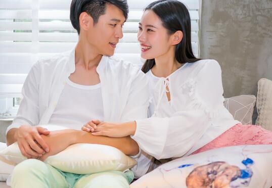 怀孕了梦见老公出轨了是什么征兆 怀孕了梦见老公有外遇了怎么办 怀孕了梦见老公出轨了是什么征兆 怀孕了梦见老公有外遇了怎么办