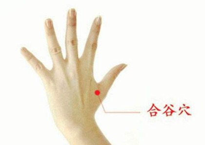 一按大拇指就来月经了，大拇指催经为什么这么灵？