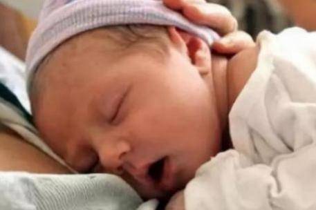 母乳一直要三小时一挤吗 母乳一直要三小时一挤吗