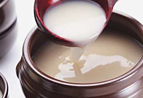 产后痔疮可以喝米酒吗 产后痔疮可以喝米酒吗
