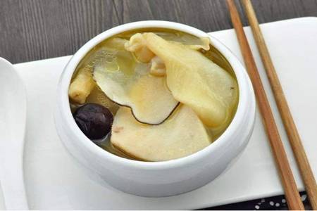 鱼胶的美容功效及吃法,女生正确吃花胶抗老养生