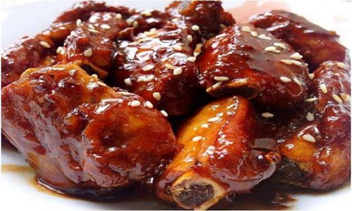 糖醋排骨的做法大全,加上年糕更美味营养