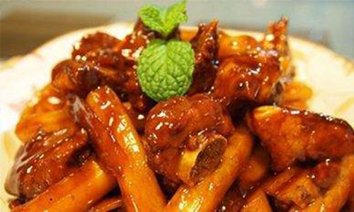 糖醋排骨的做法大全,加上年糕更美味营养
