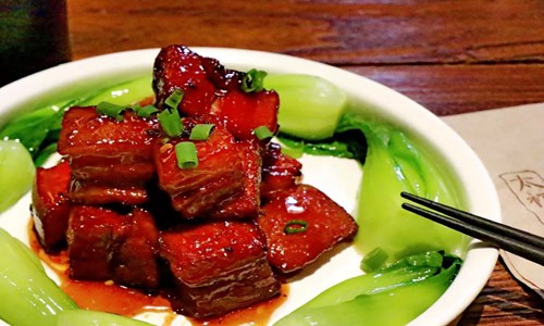 家庭红烧肉的简单做法,详细步骤一学就做成拿手菜
