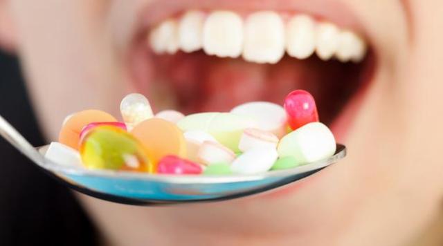 哺乳期乳房局部发红疼咋办？哺乳期乳房刺痛怎么回事？