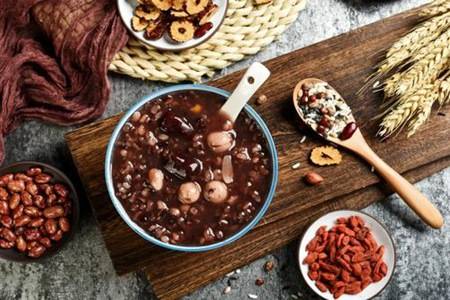 气血两虚吃什么补最快,虚弱补血吃这六种食物