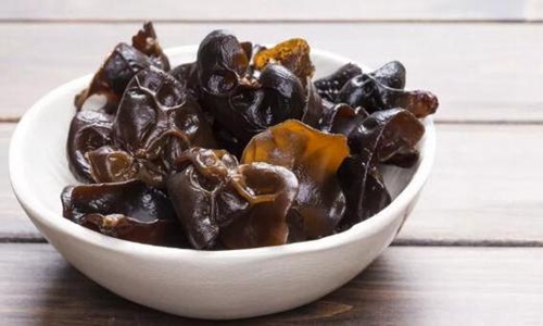 木耳泡多久就不能吃了？木耳的正确泡法及时间