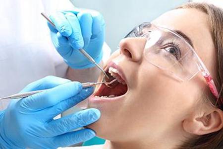 洗牙能让牙齿变白吗 1次洗牙能改变什么要多少钱