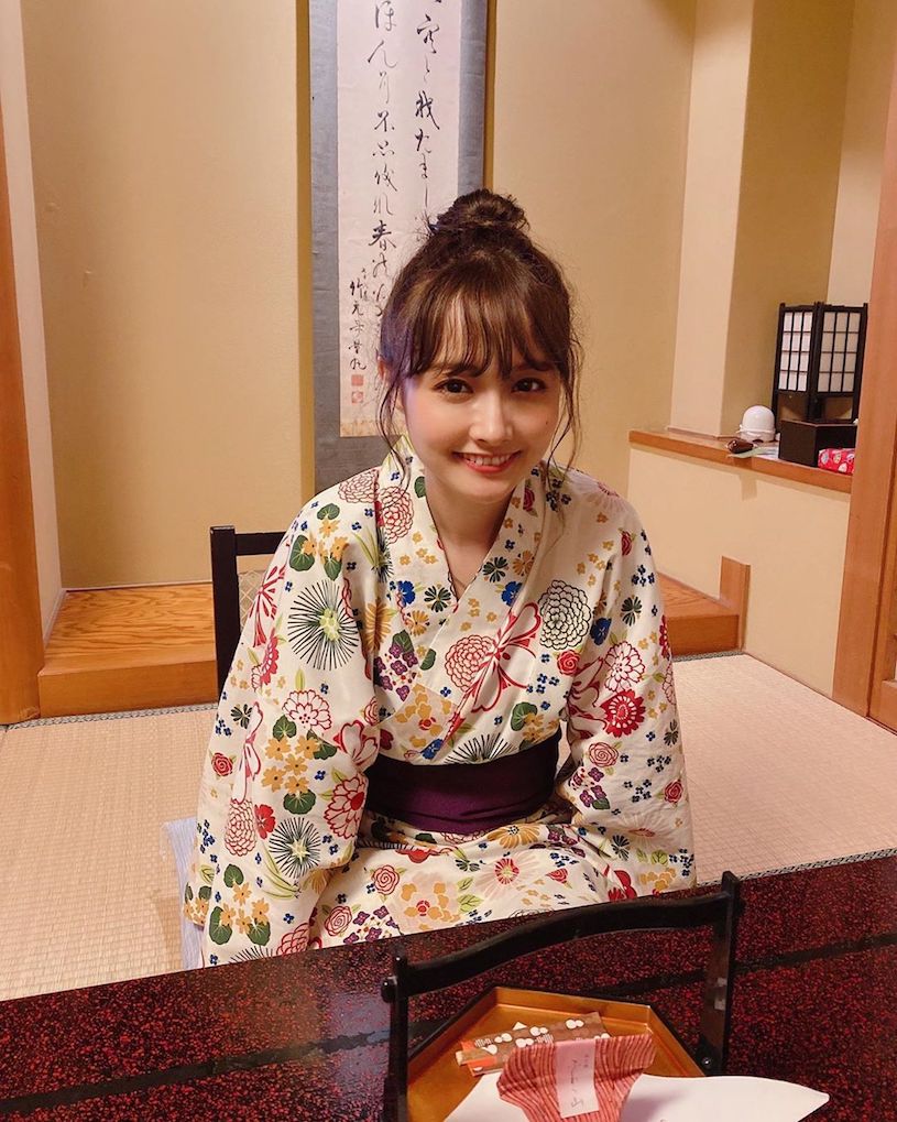 「光沙子 misako」也时常会分享穿和服的美照,看起来超级卡哇伊的,推荐给各位朋友~