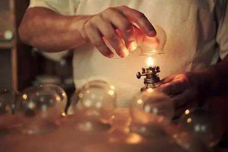 拔火罐有什么好处 拔火罐的教学方法