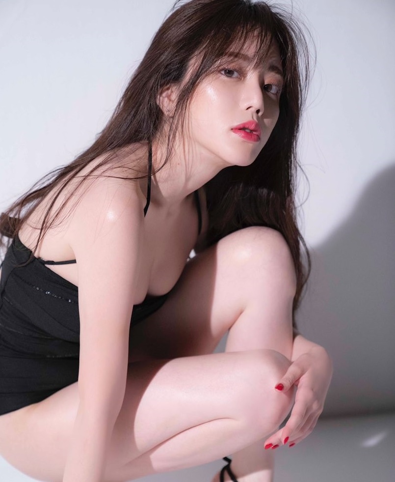 正妹大胃王「谷亚莎子」最新辣照曝光!「没穿内衣」溢乳画面让网友激动