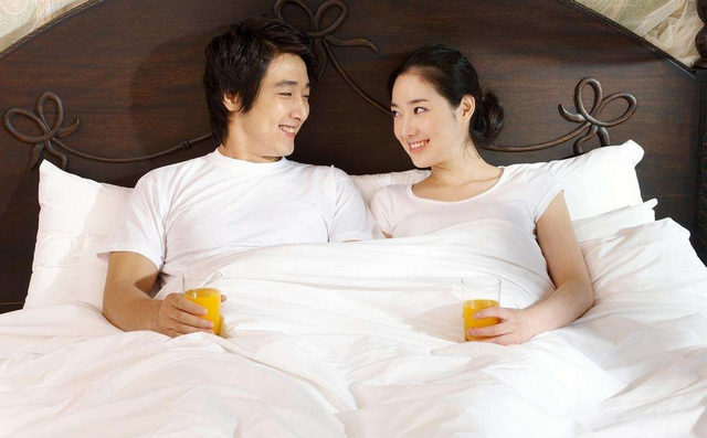 陈乔恩探望安以轩,夸婴儿比妈妈漂亮！产妇提防十点,当心月子病