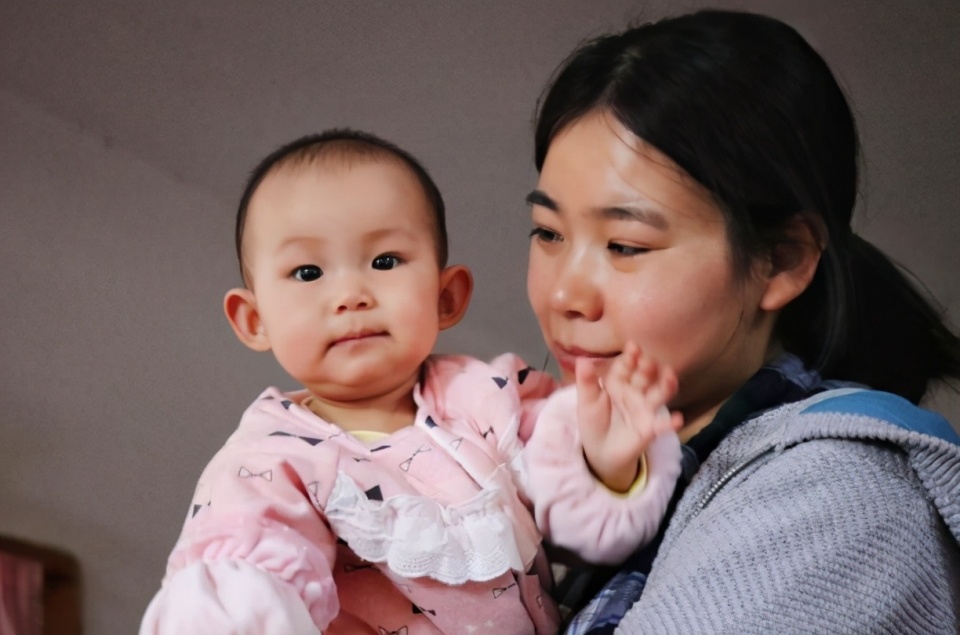 ＂生他出来是一次离别,断奶是第二次离别＂,孩子啥时候断奶最好