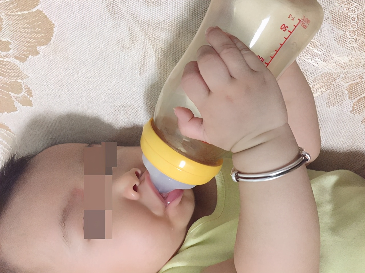 什么情况下要给宝宝断奶？切忌用暴力手段,可以试试这六个方法