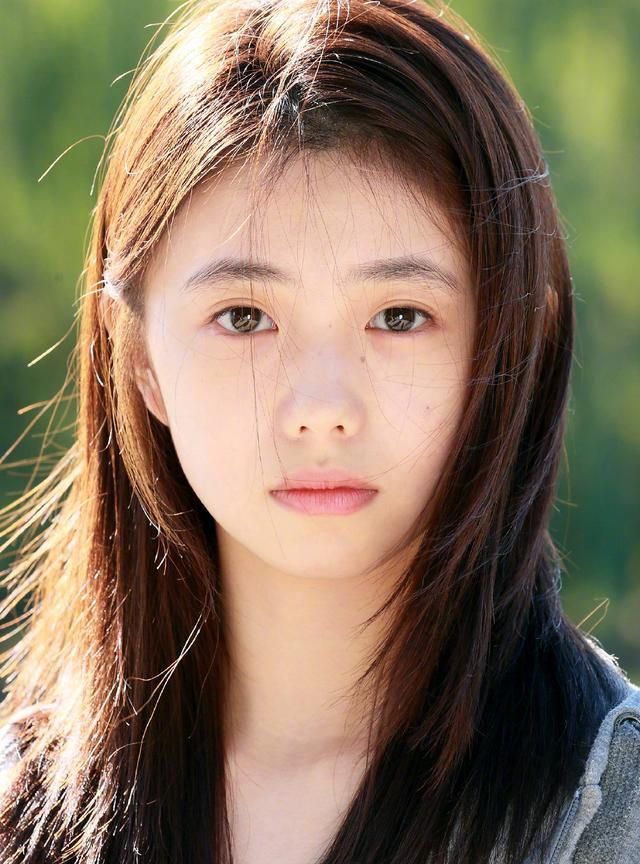 新一代谋女郎刘浩存个人资料及清纯绝美图片介绍
