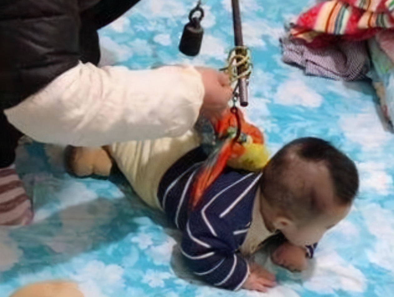 宝宝1岁内有三个表现,证明进入身高＂猛涨期＂,错过会矮人一截