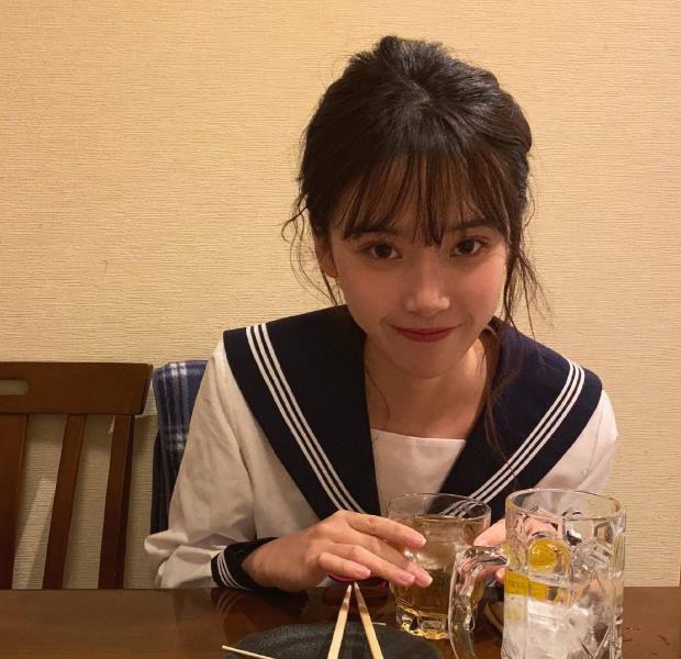 关于半藏森林的清新唯美写真多不胜数,拥有天使面孔的百变精灵,胡文婕今年19岁了,爱好游戏机、摇滚乐、 COSPLAY。因为在微博上时常晒出自己COS照、古风照和性感照,备受宅男们追捧。