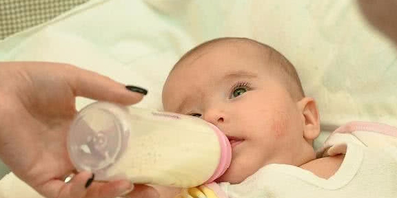 生完孩子后,多长时间来月经算正常？