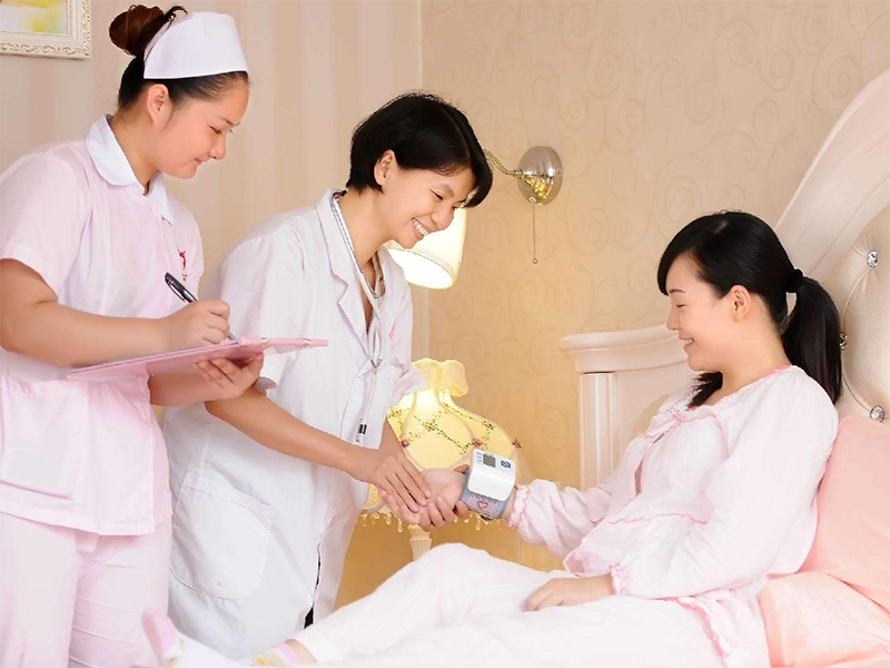 剖腹产只是＂挨一刀＂吗？术后恢复期有哪些要注意的？