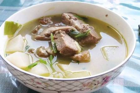牛肉怎么炖好吃又烂？都爱学牛肉炖萝卜的做法