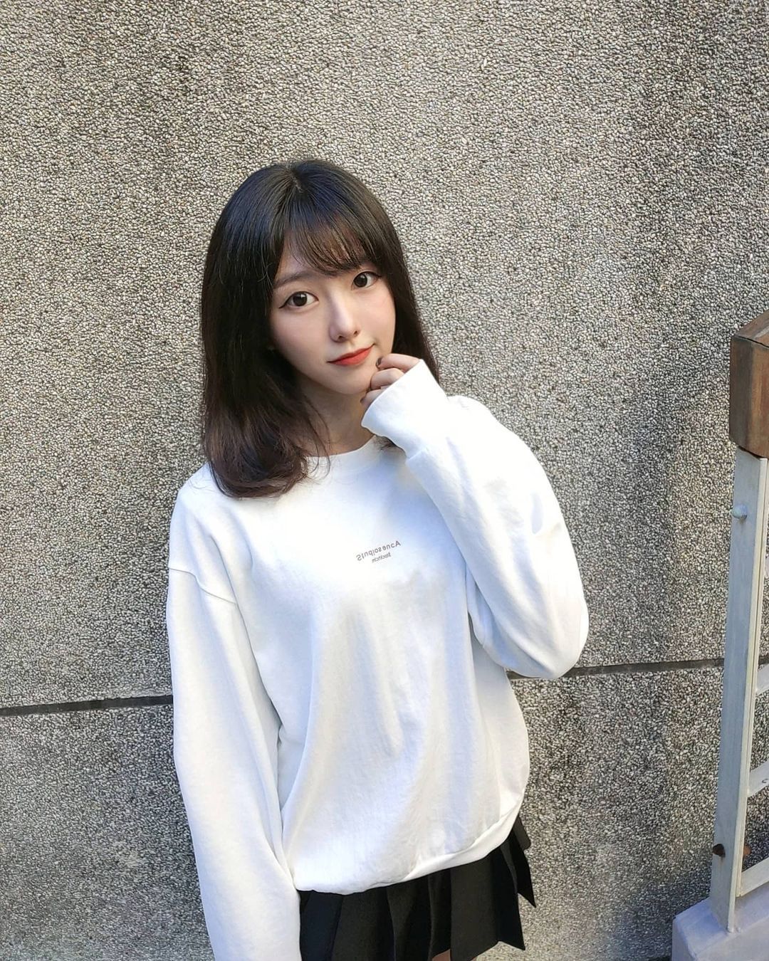 好清新!清大电机女神「阿倪」甜美神颜值让人恋爱,白皙美腿超迷人!
