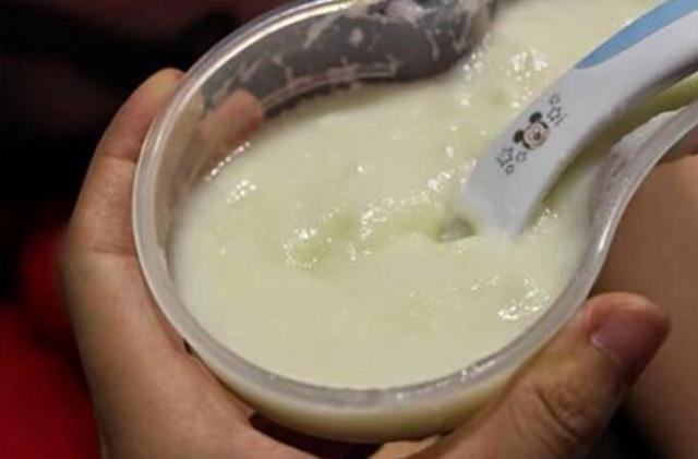 6-18个月宝宝辅食攻略：不同月龄发育特点、添加方法及辅食推荐