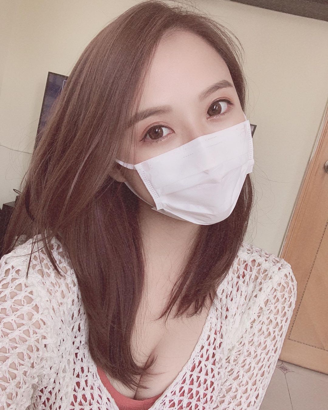 高颜值「超甜美正妹」傲人视角让人难以抵抗!