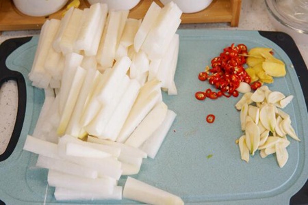 萝卜怎么腌好吃又脆,腌萝卜的做法家常做法