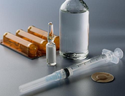 打完新冠疫苗多久可以喝酒