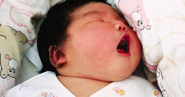 宝宝体重怎么轻了？一岁前宝宝体重标准表,你家孩子有没有落下