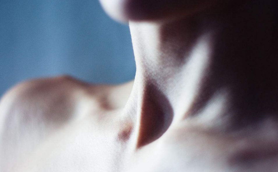 女明星的锁骨为什么很明显