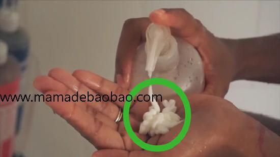 朋友的姐姐建议让卷发长得更长: 12 步骤（洗头发）