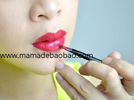 4种方法来涂红色唇膏（颜色深浅度）